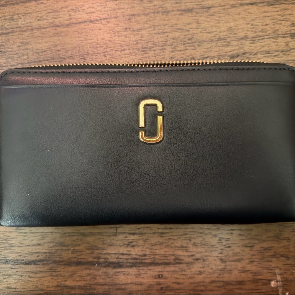 Marc Jacobs Black Leather Wallet with Gold Accent
